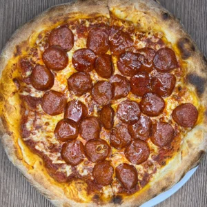 Szalámi pizza